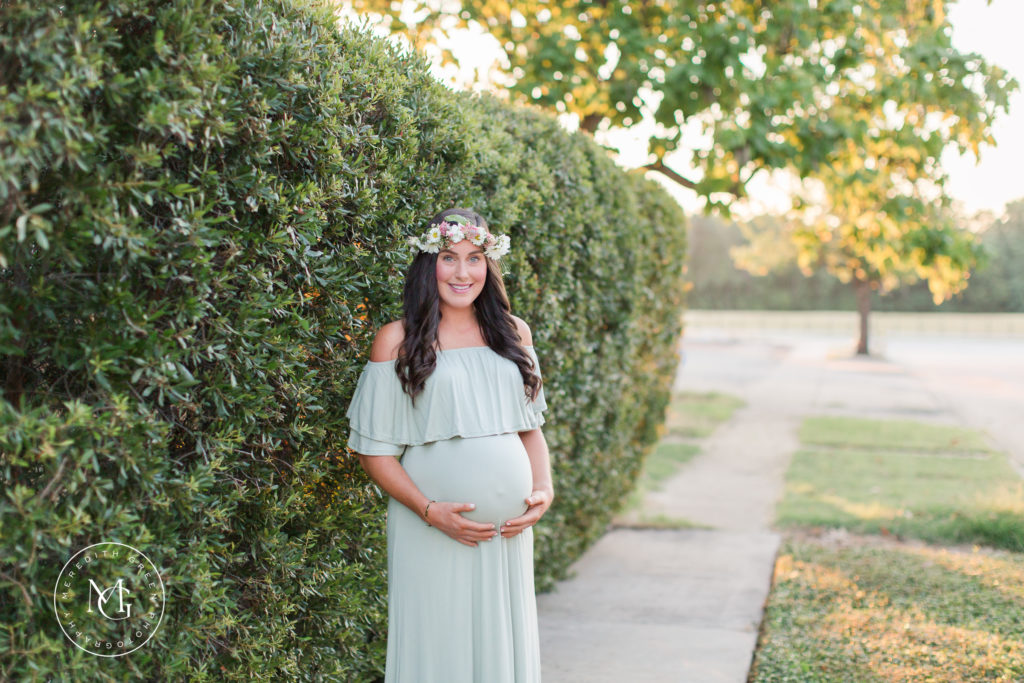 Outdoor maternity session in DFW