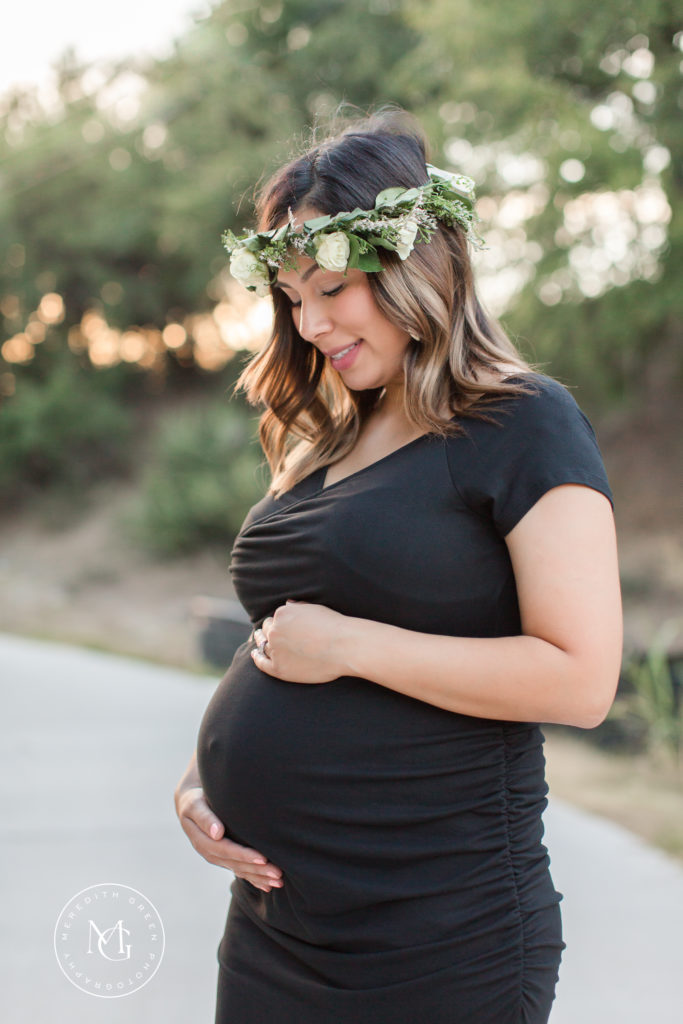 what to wear for a maternity session